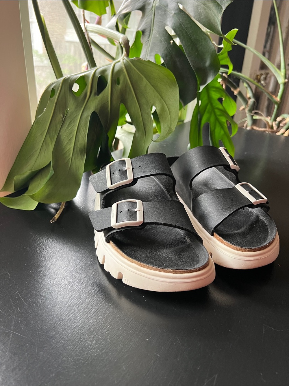 Birkenstock Arizona Chunky Platform Black and White  size 39 / US 8-8.5